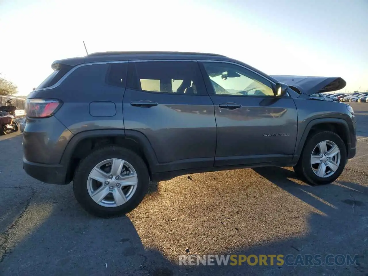 3 Photograph of a damaged car 3C4NJDBB5NT161351 JEEP COMPASS 2022
