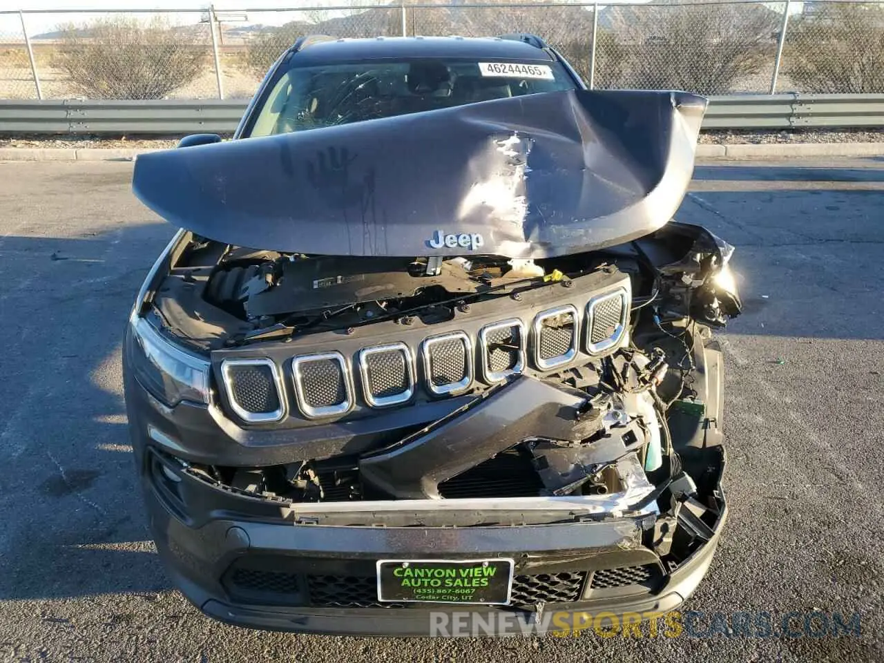 5 Photograph of a damaged car 3C4NJDBB5NT161351 JEEP COMPASS 2022