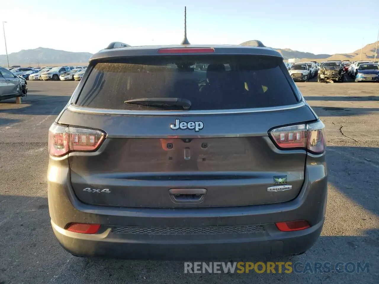 6 Photograph of a damaged car 3C4NJDBB5NT161351 JEEP COMPASS 2022