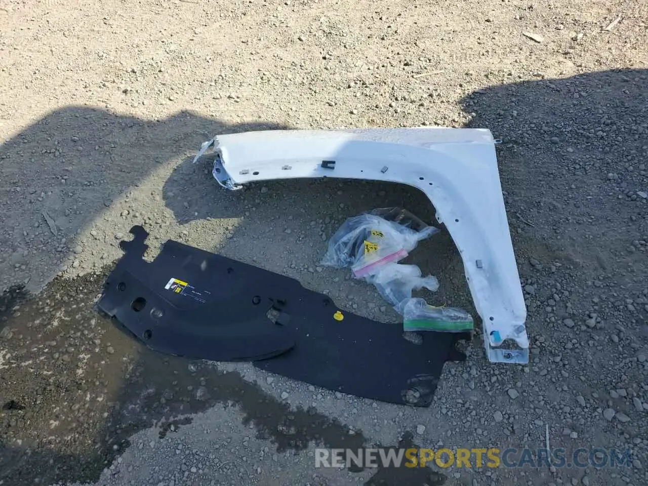 15 Photograph of a damaged car 3C4NJDBB5NT166176 JEEP COMPASS 2022