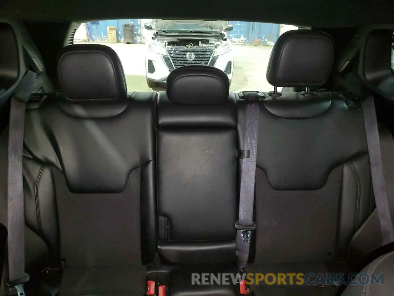 10 Photograph of a damaged car 3C4NJDBB5NT176884 JEEP COMPASS 2022