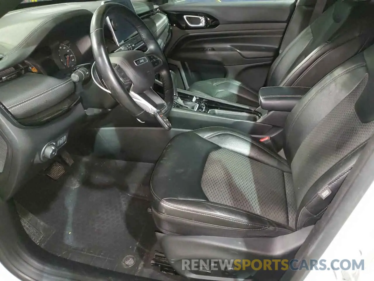 7 Photograph of a damaged car 3C4NJDBB5NT176884 JEEP COMPASS 2022