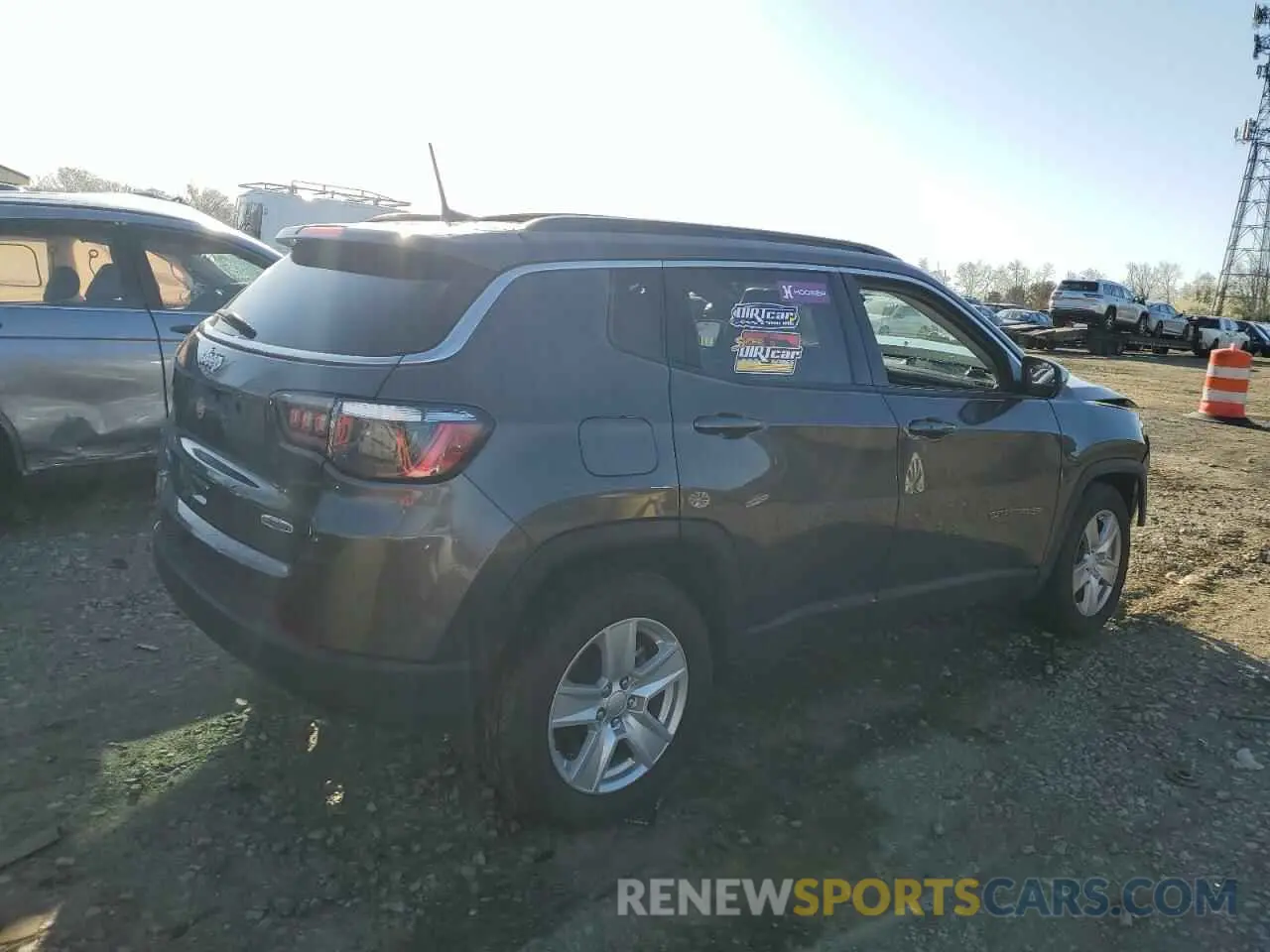 3 Photograph of a damaged car 3C4NJDBB6NT107119 JEEP COMPASS 2022