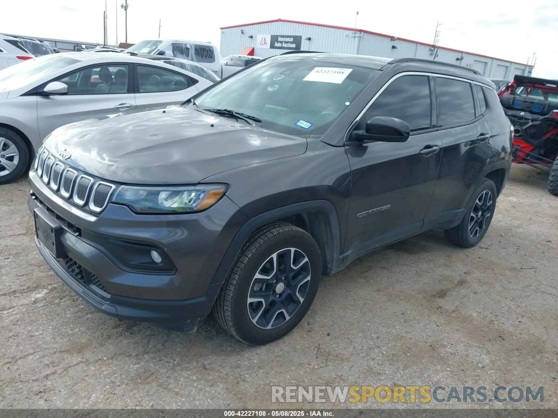 2 Photograph of a damaged car 3C4NJDBB6NT120808 JEEP COMPASS 2022
