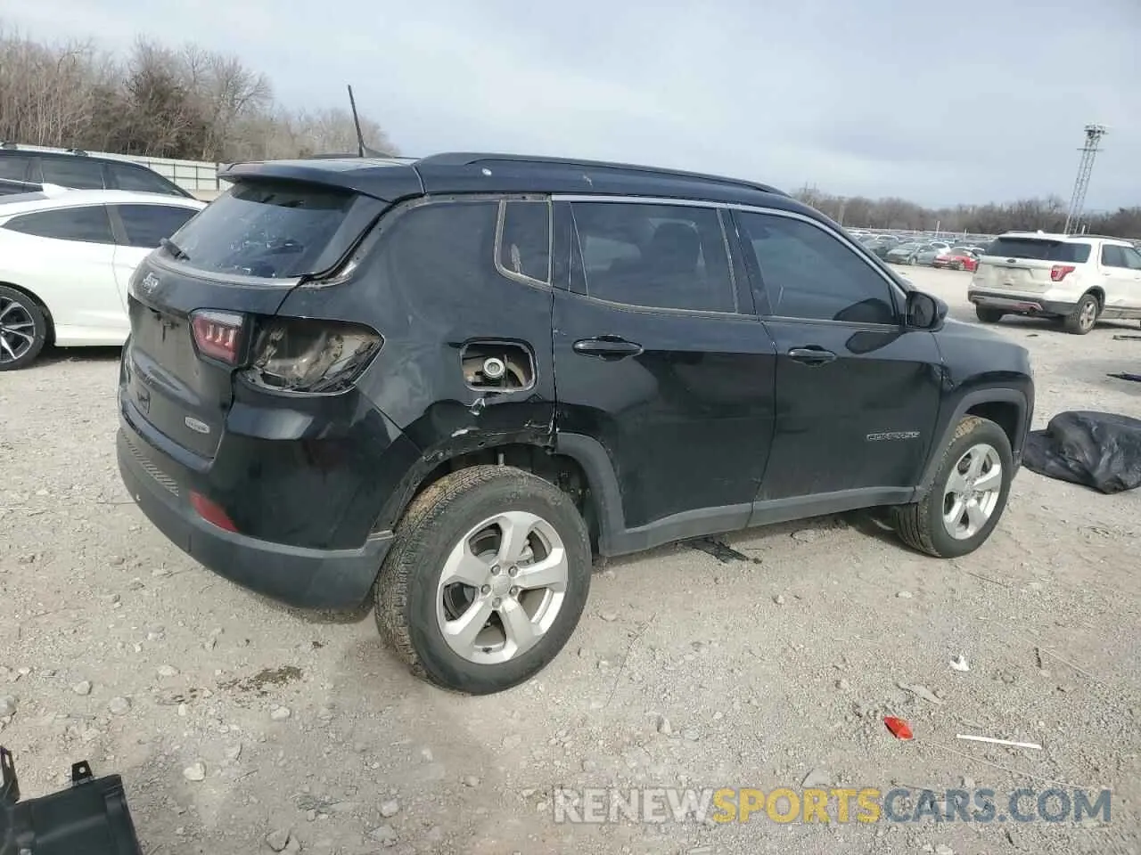 3 Photograph of a damaged car 3C4NJDBB6NT124048 JEEP COMPASS 2022