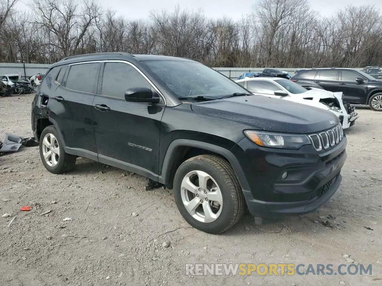 4 Photograph of a damaged car 3C4NJDBB6NT124048 JEEP COMPASS 2022