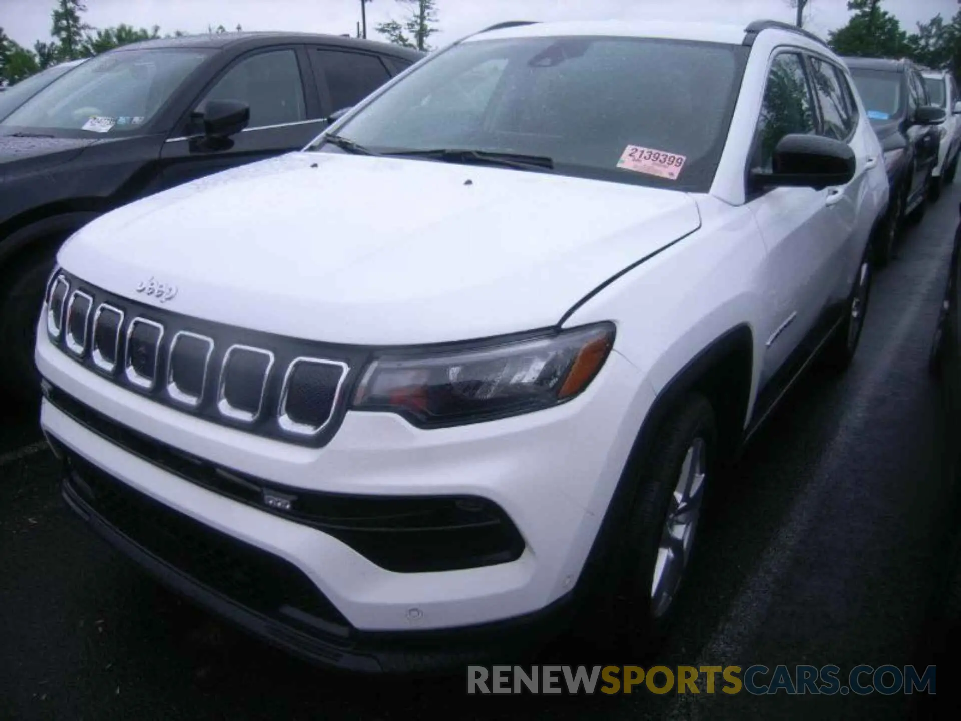 1 Photograph of a damaged car 3C4NJDBB6NT205910 JEEP COMPASS 2022