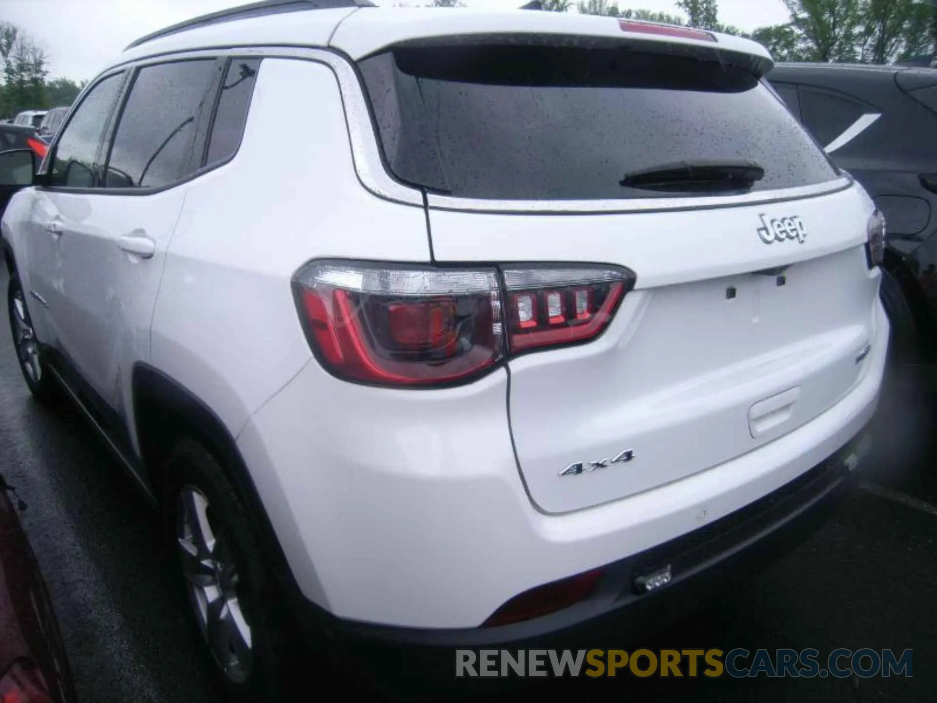 12 Photograph of a damaged car 3C4NJDBB6NT205910 JEEP COMPASS 2022