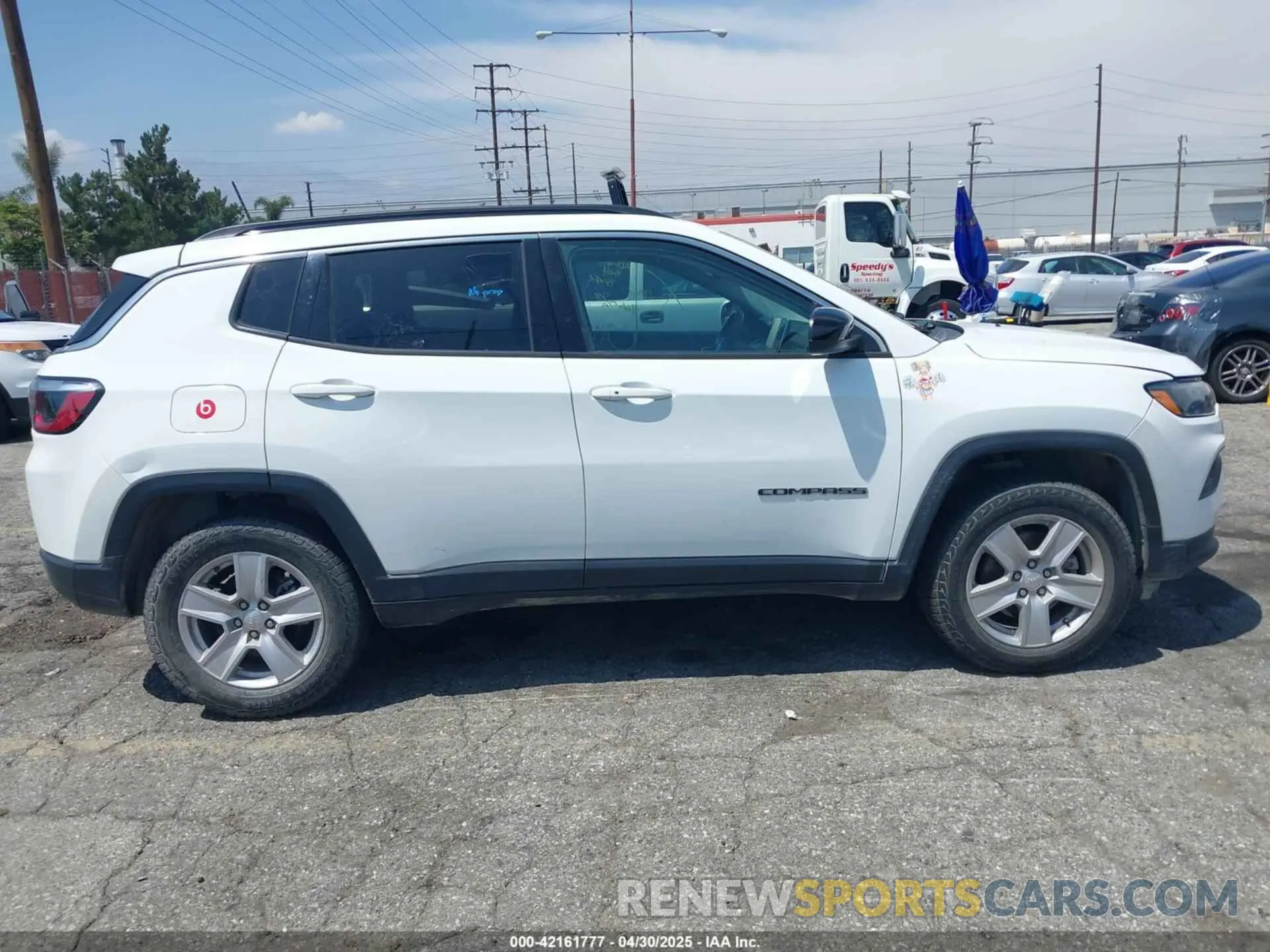 13 Photograph of a damaged car 3C4NJDBB6NT235666 JEEP COMPASS 2022