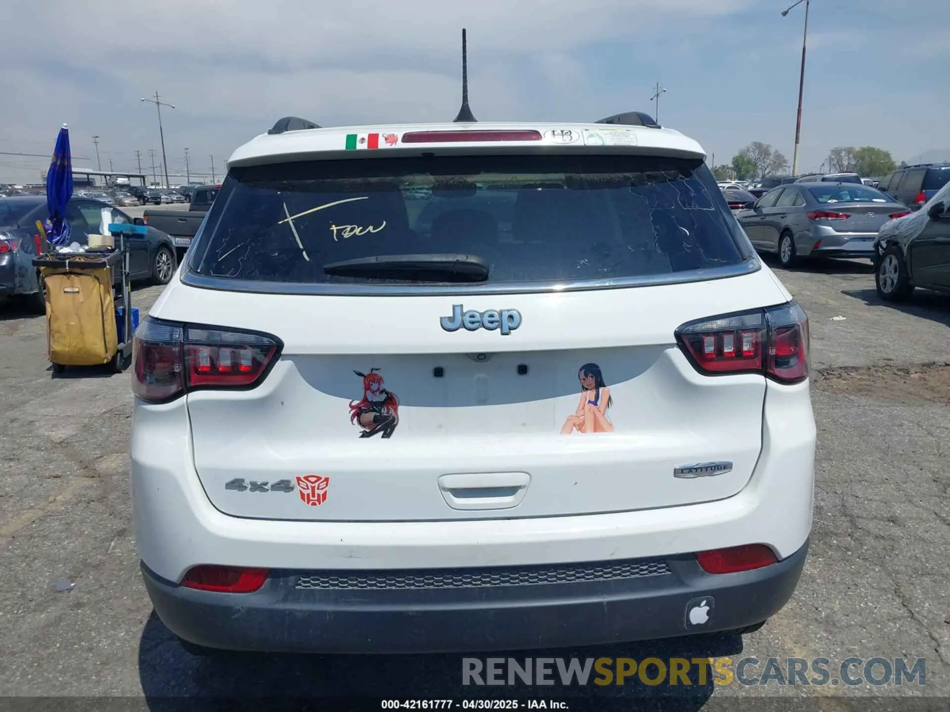 16 Photograph of a damaged car 3C4NJDBB6NT235666 JEEP COMPASS 2022