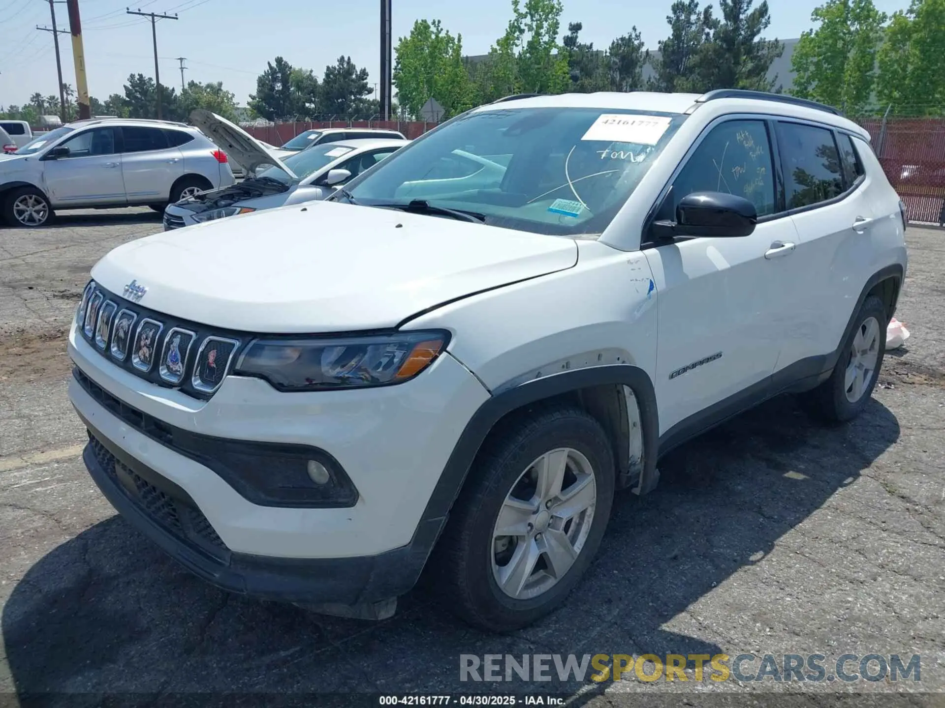 2 Photograph of a damaged car 3C4NJDBB6NT235666 JEEP COMPASS 2022