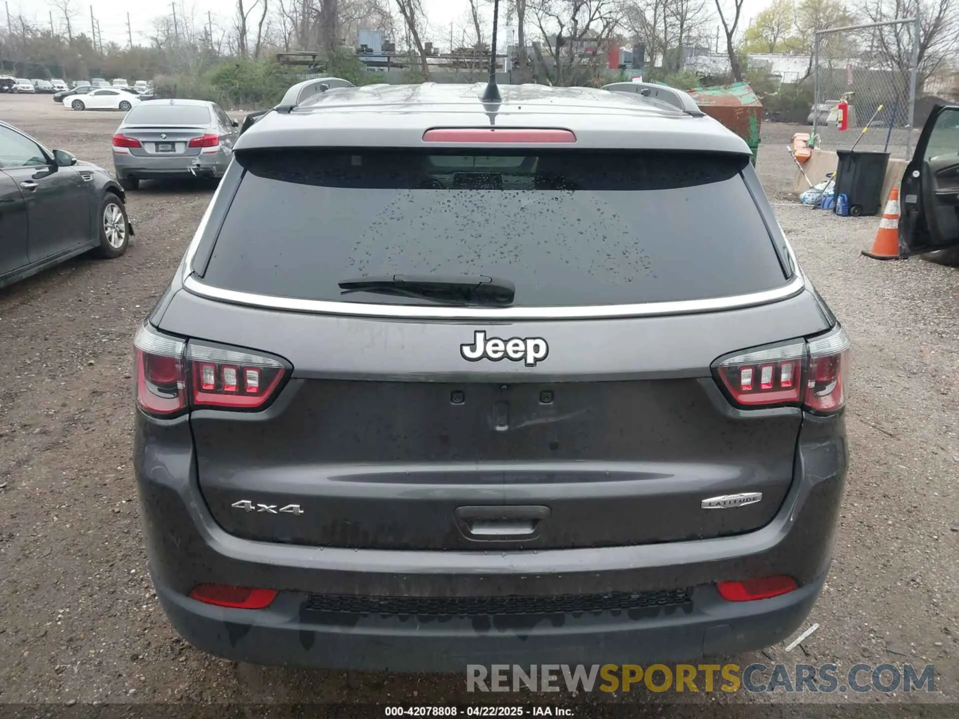 16 Photograph of a damaged car 3C4NJDBB7NT144275 JEEP COMPASS 2022