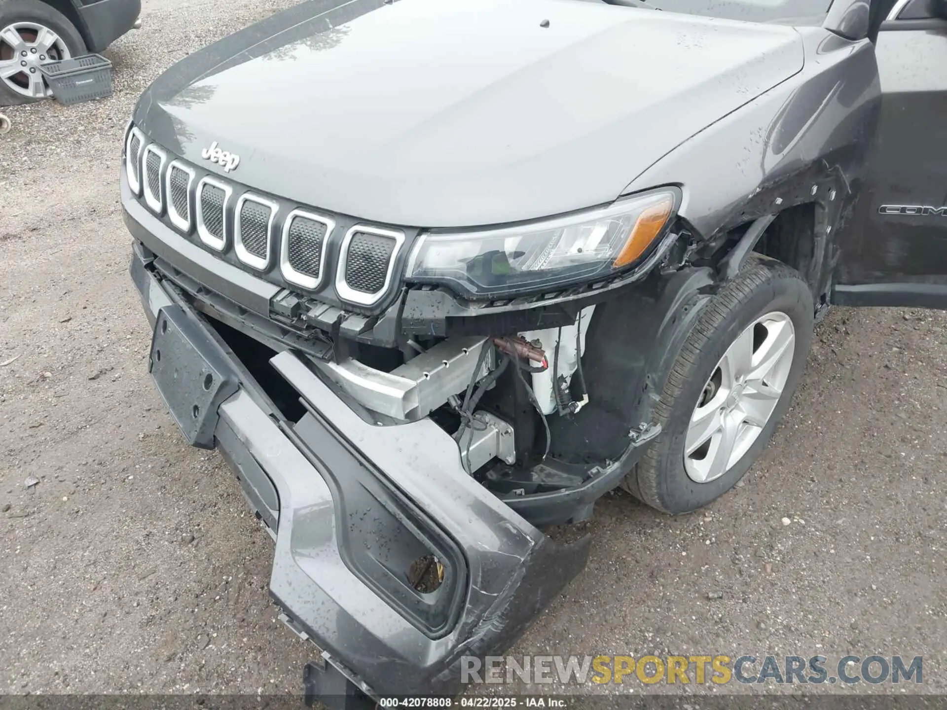 6 Photograph of a damaged car 3C4NJDBB7NT144275 JEEP COMPASS 2022