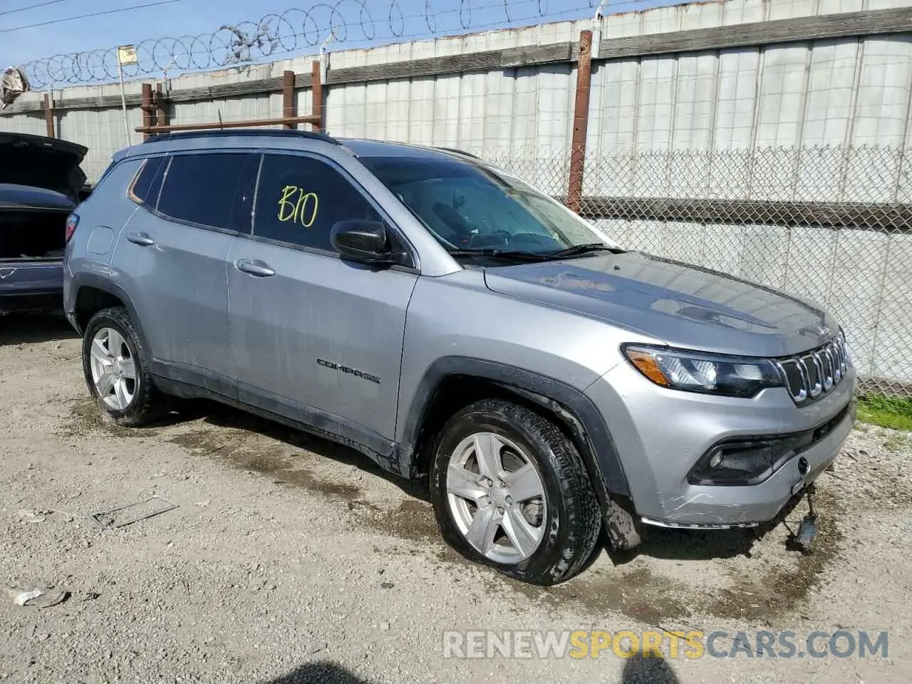 4 Photograph of a damaged car 3C4NJDBB7NT209884 JEEP COMPASS 2022