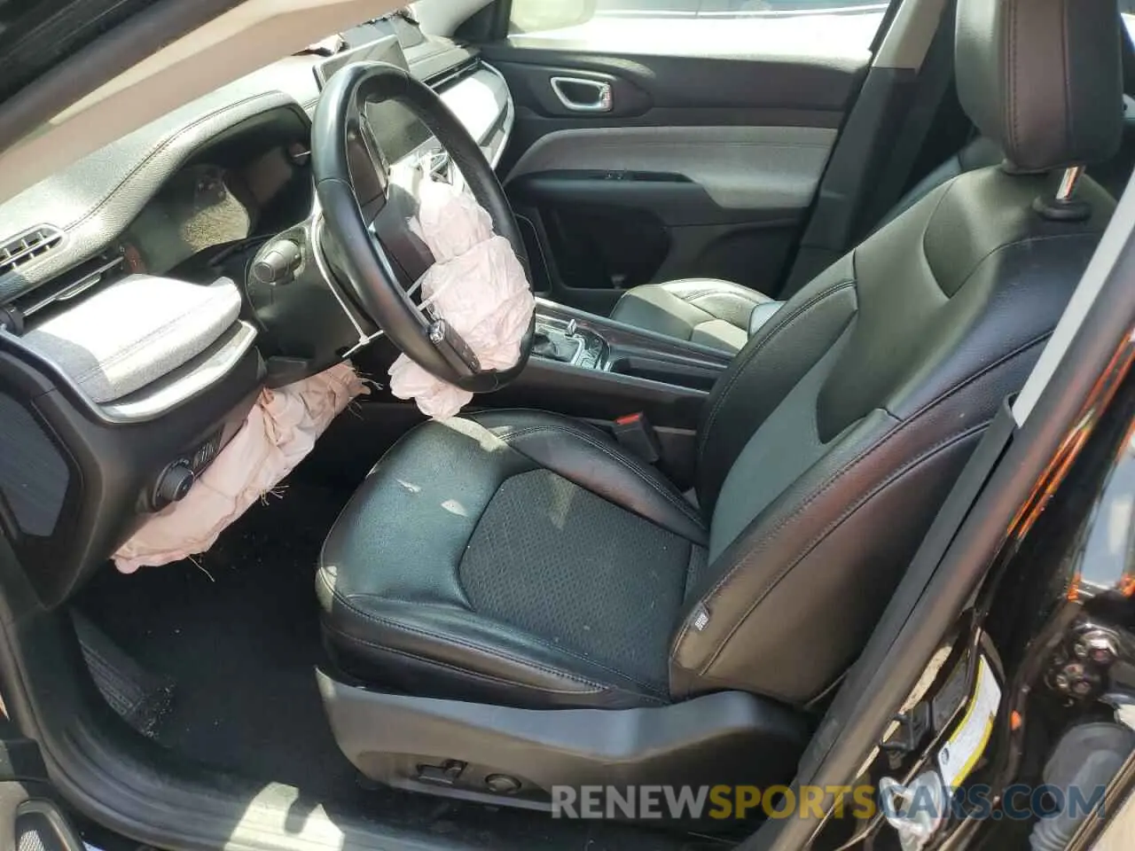 7 Photograph of a damaged car 3C4NJDBB7NT231769 JEEP COMPASS 2022
