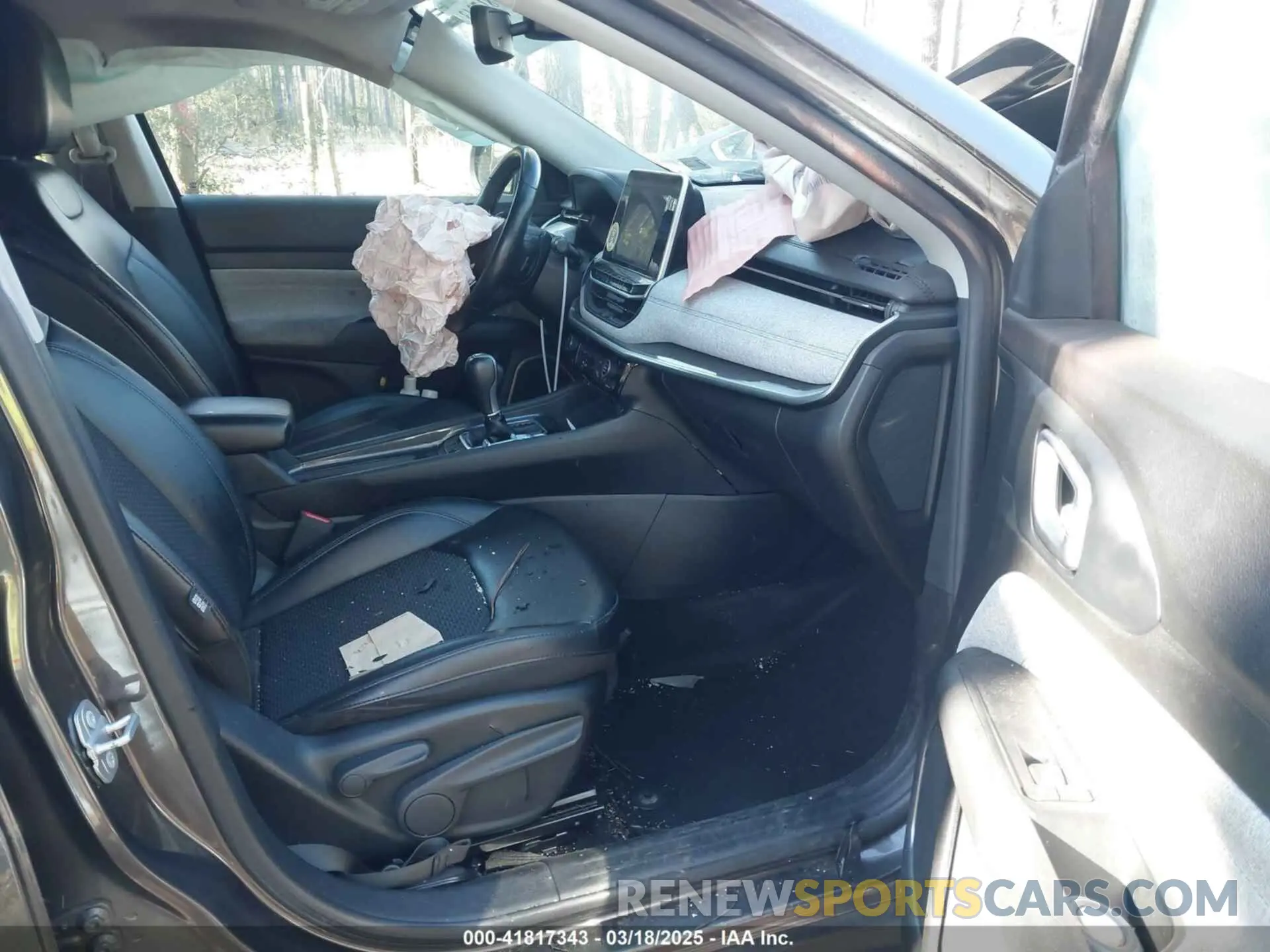 5 Photograph of a damaged car 3C4NJDBB8NT124794 JEEP COMPASS 2022