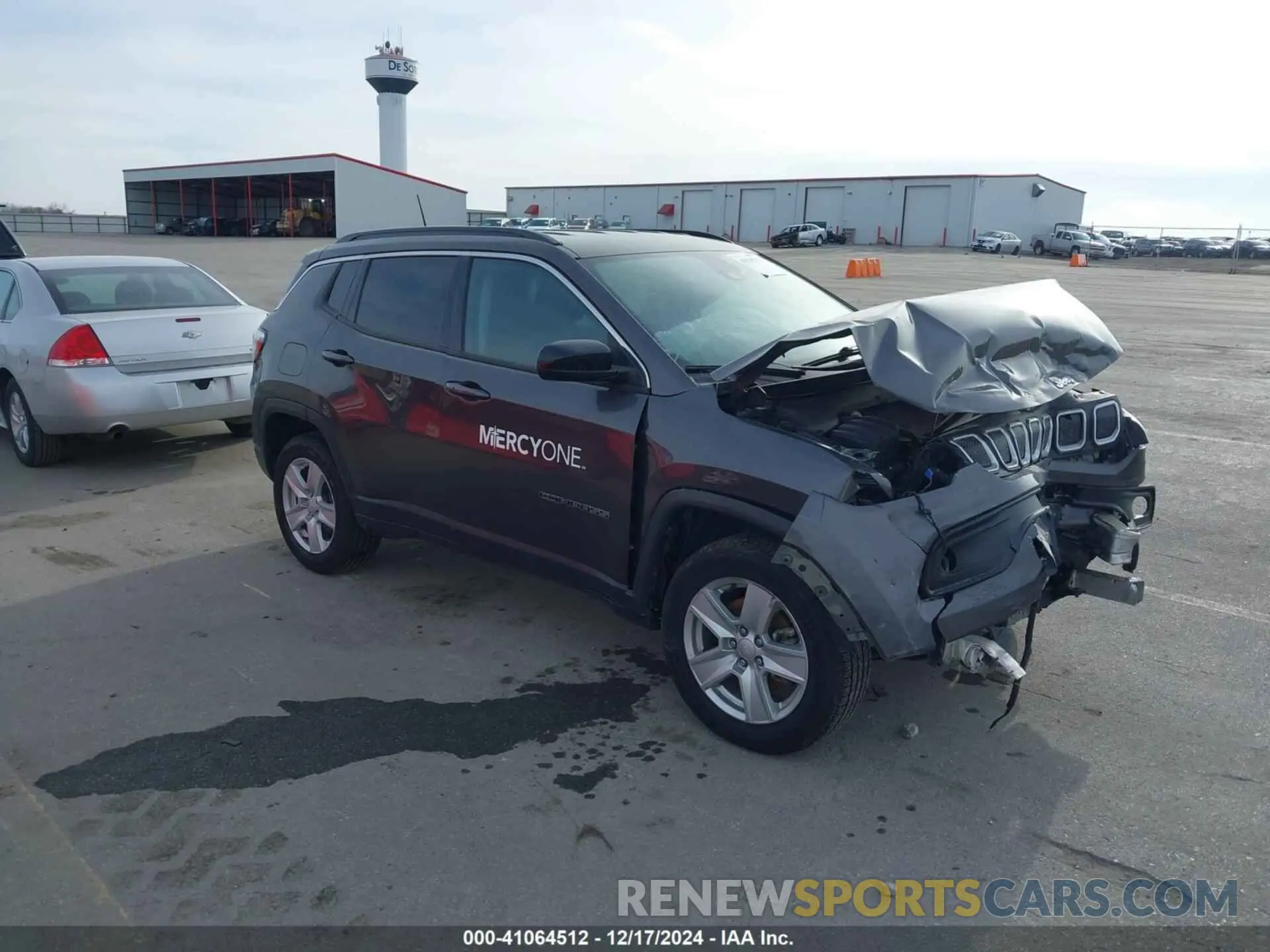 1 Photograph of a damaged car 3C4NJDBB8NT152417 JEEP COMPASS 2022