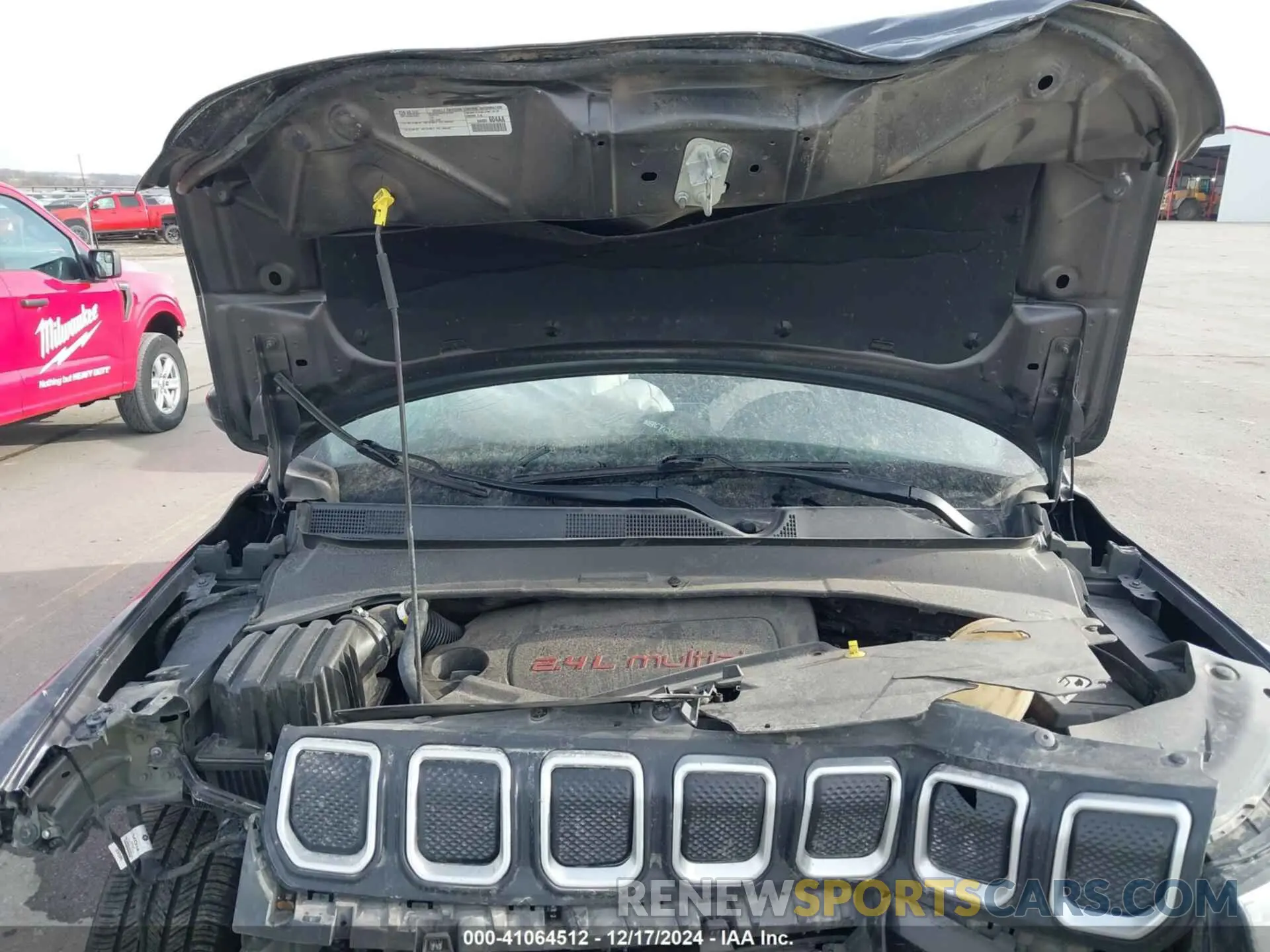 10 Photograph of a damaged car 3C4NJDBB8NT152417 JEEP COMPASS 2022