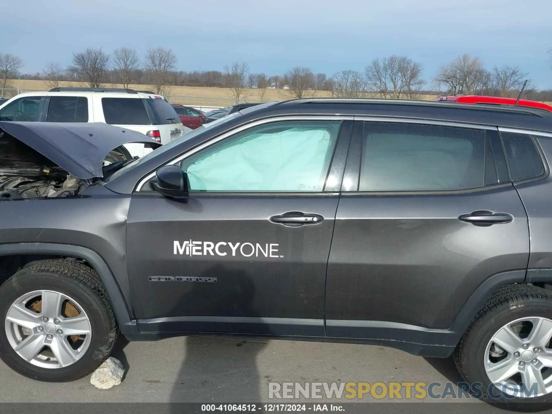 13 Photograph of a damaged car 3C4NJDBB8NT152417 JEEP COMPASS 2022