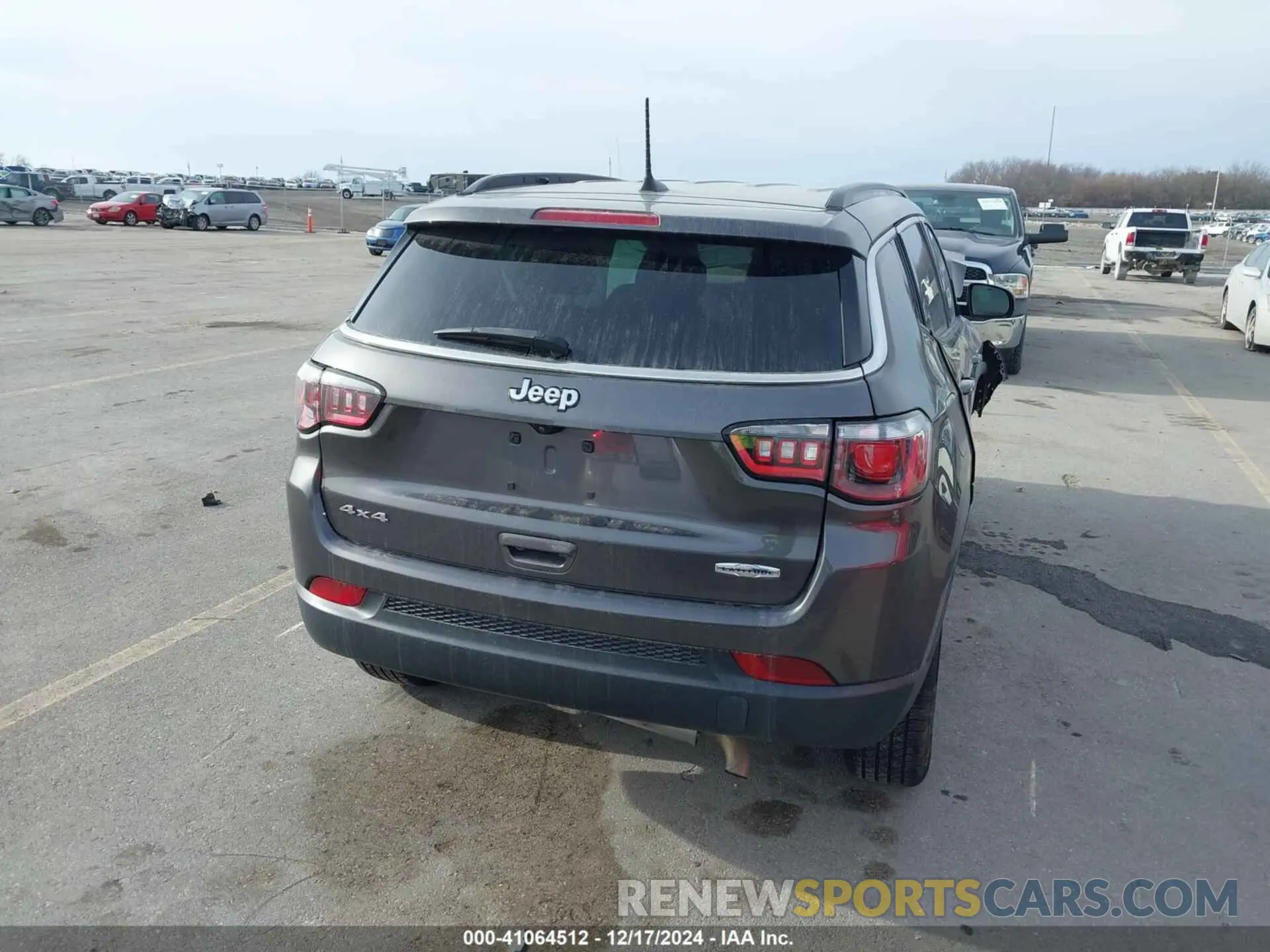 15 Photograph of a damaged car 3C4NJDBB8NT152417 JEEP COMPASS 2022