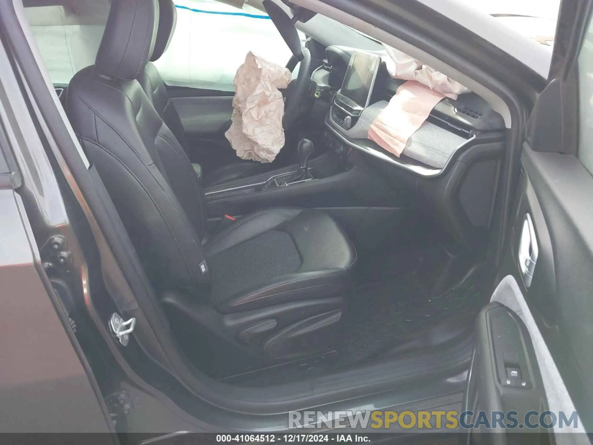 5 Photograph of a damaged car 3C4NJDBB8NT152417 JEEP COMPASS 2022