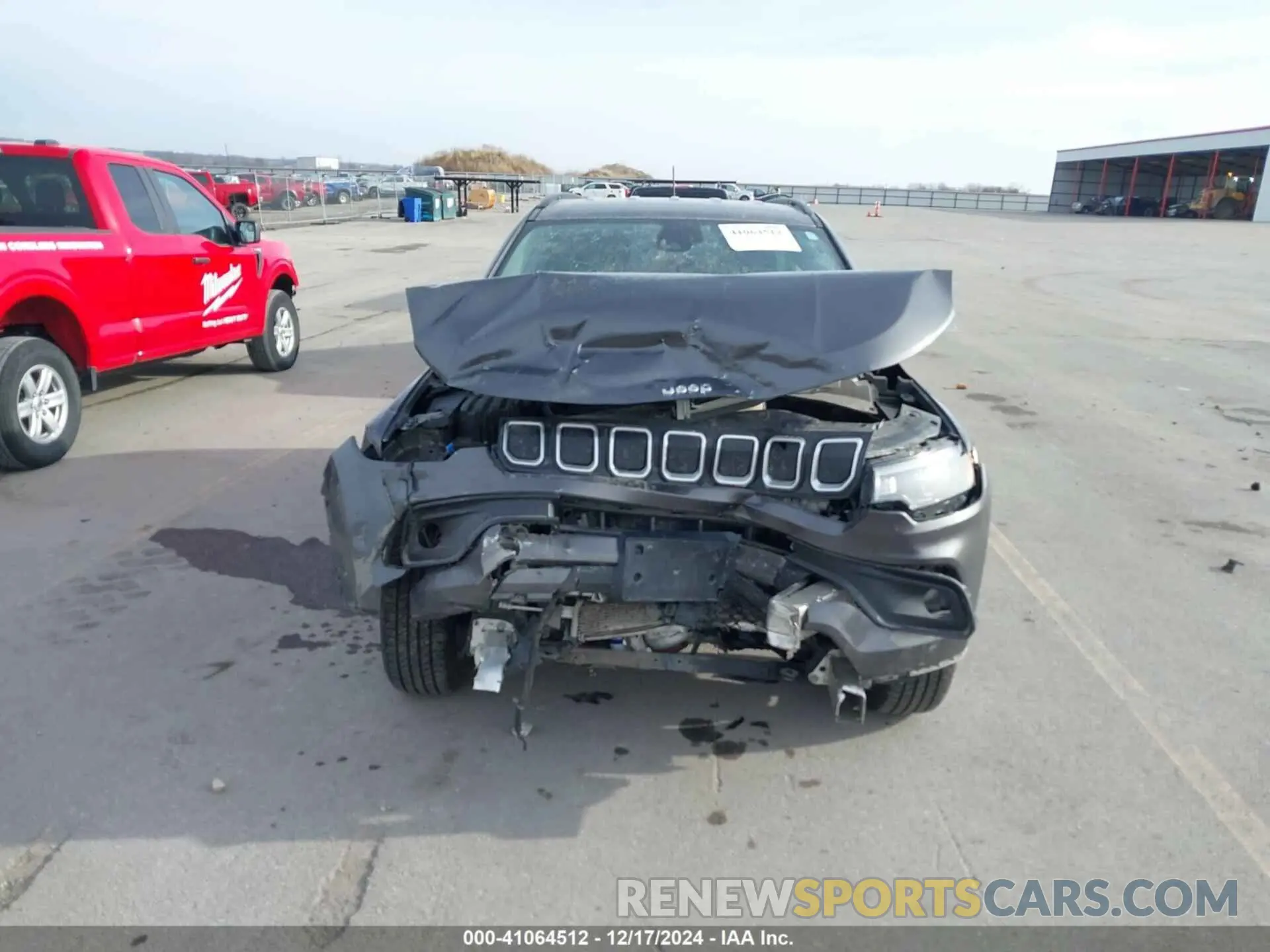 6 Photograph of a damaged car 3C4NJDBB8NT152417 JEEP COMPASS 2022