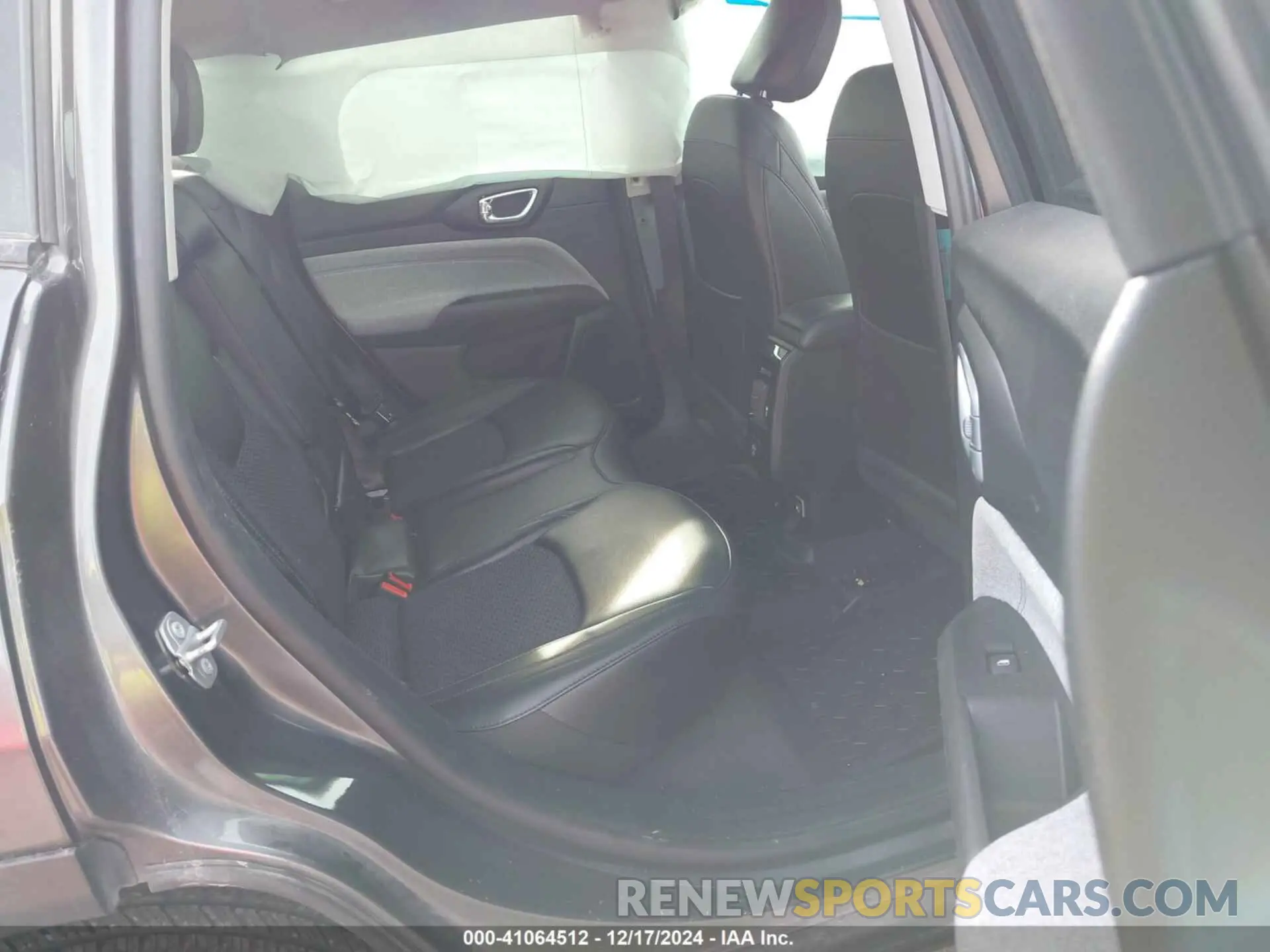 8 Photograph of a damaged car 3C4NJDBB8NT152417 JEEP COMPASS 2022