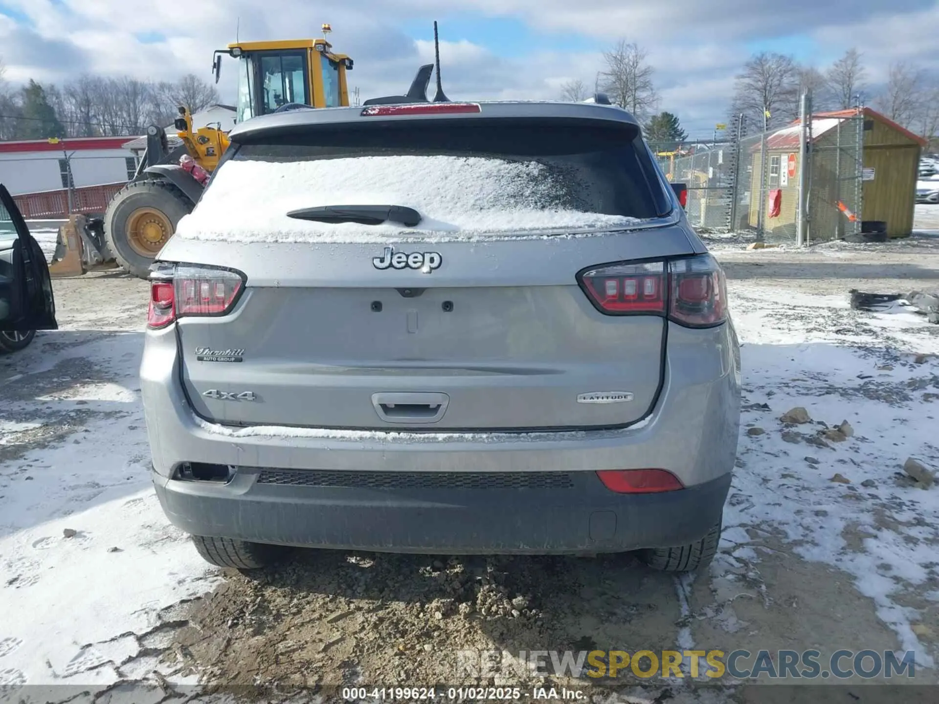 17 Photograph of a damaged car 3C4NJDBB8NT232820 JEEP COMPASS 2022