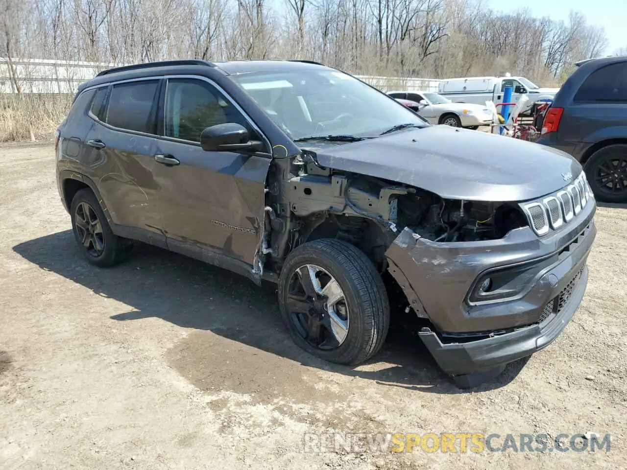 4 Photograph of a damaged car 3C4NJDBB9NT104702 JEEP COMPASS 2022