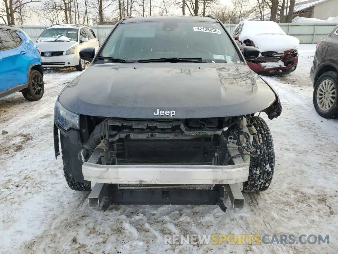 5 Photograph of a damaged car 3C4NJDBB9NT125467 JEEP COMPASS 2022