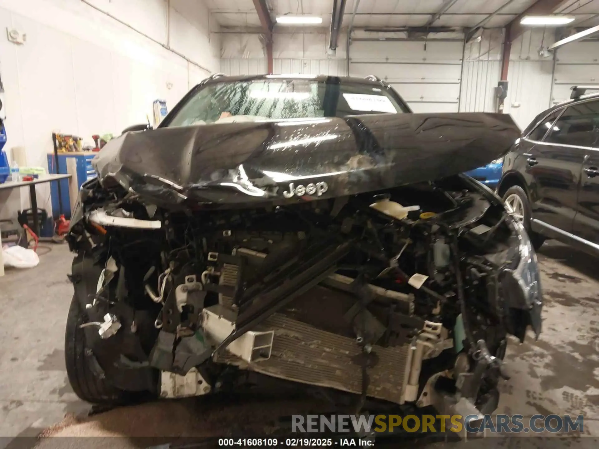 13 Photograph of a damaged car 3C4NJDBB9NT134329 JEEP COMPASS 2022