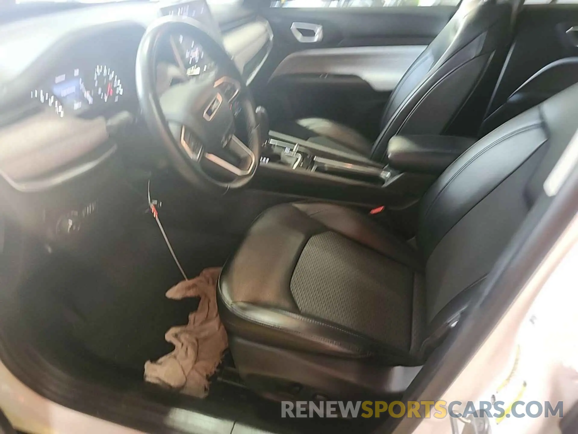 18 Photograph of a damaged car 3C4NJDBB9NT205917 JEEP COMPASS 2022