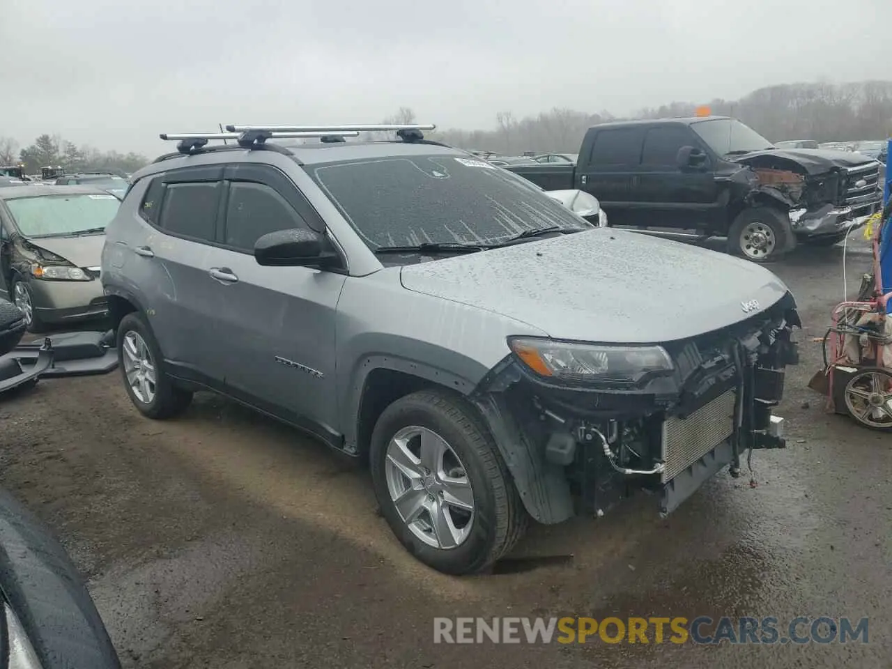 4 Photograph of a damaged car 3C4NJDBB9NT211765 JEEP COMPASS 2022