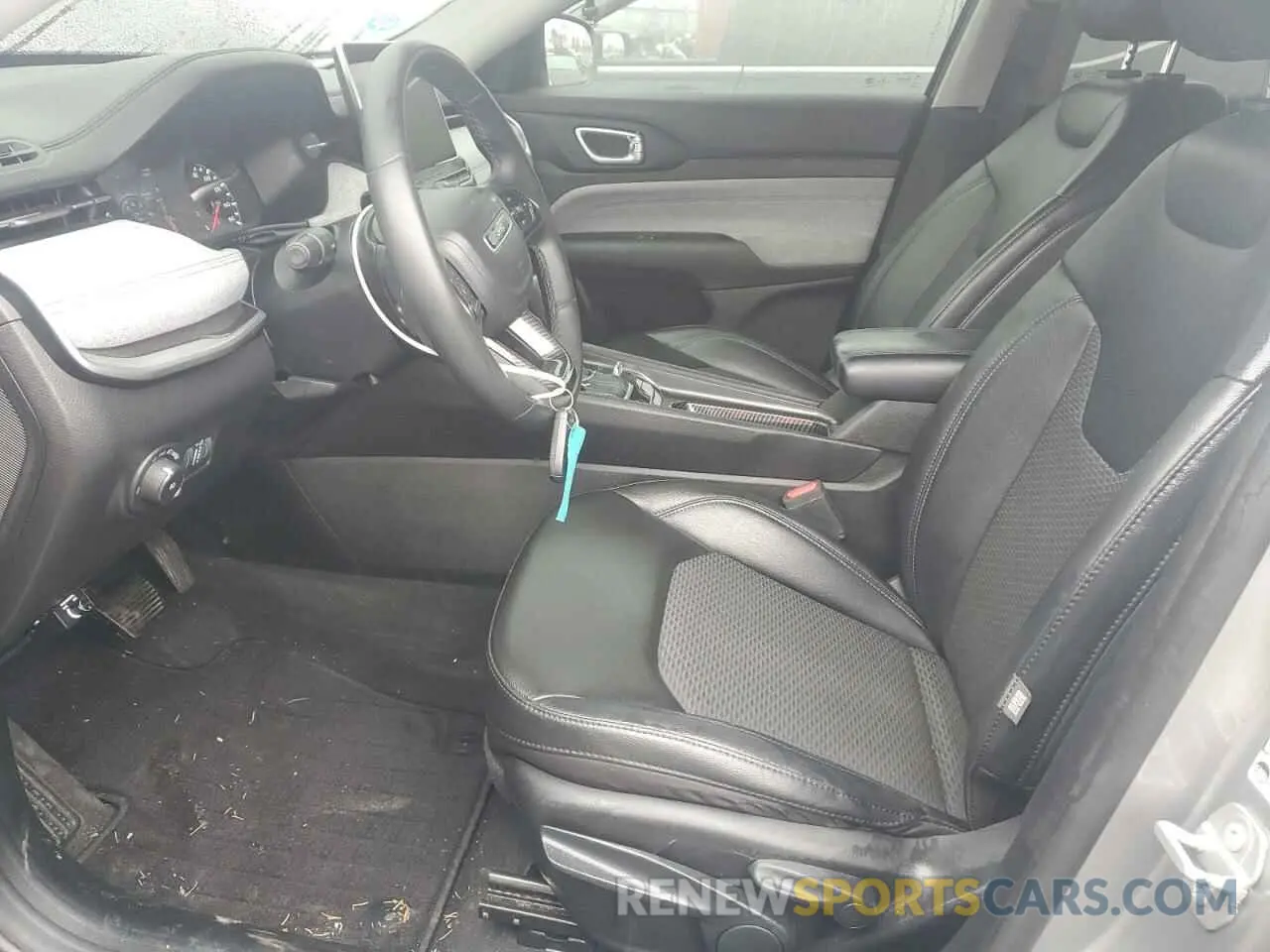 7 Photograph of a damaged car 3C4NJDBB9NT211765 JEEP COMPASS 2022
