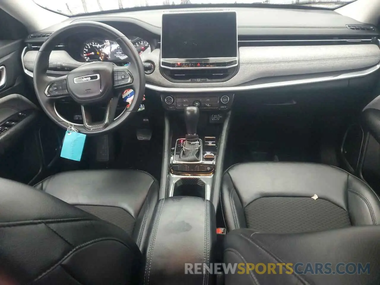 8 Photograph of a damaged car 3C4NJDBB9NT211765 JEEP COMPASS 2022