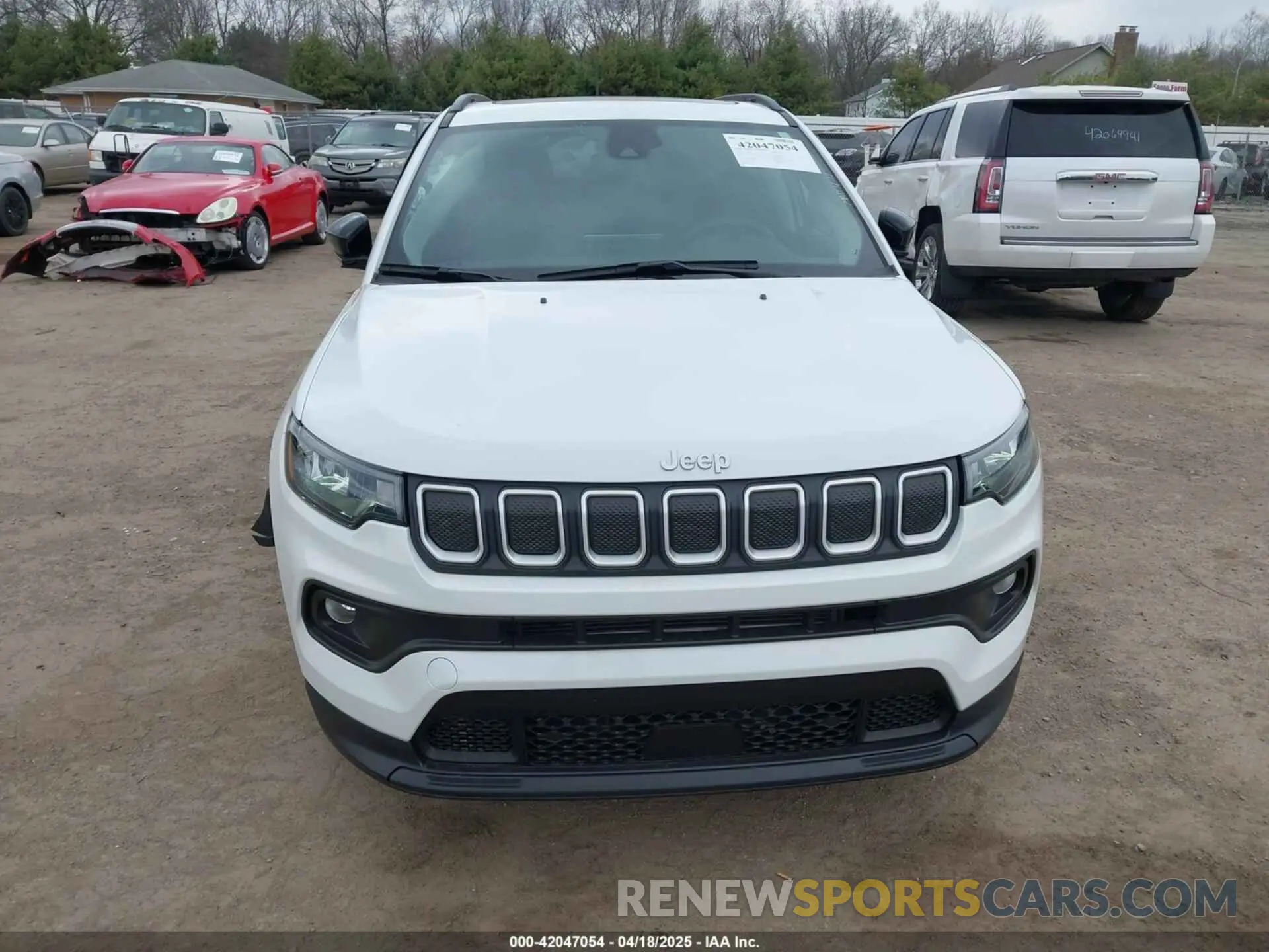 12 Photograph of a damaged car 3C4NJDBBXNT110864 JEEP COMPASS 2022