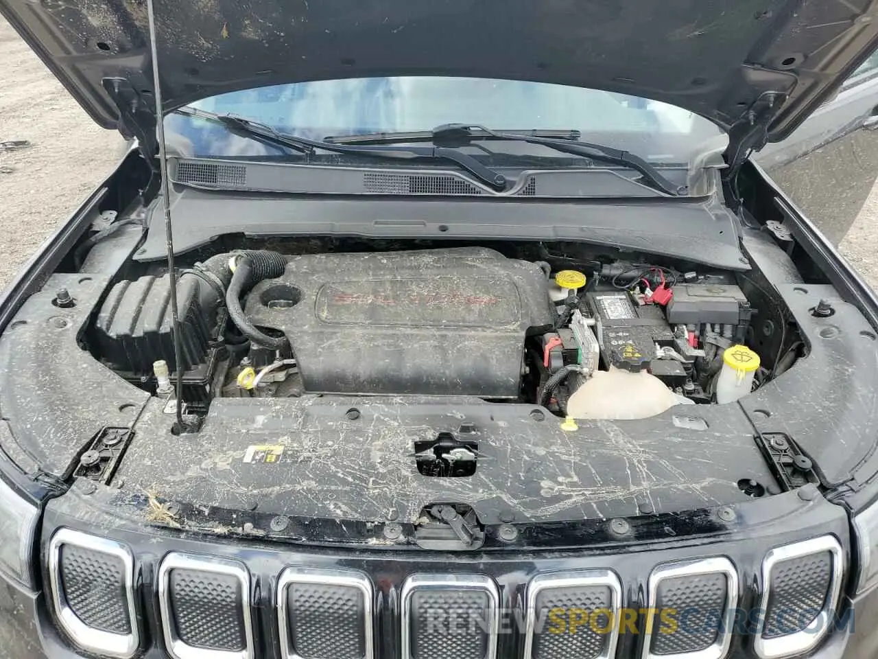 13 Photograph of a damaged car 3C4NJDCB0NT105364 JEEP COMPASS 2022