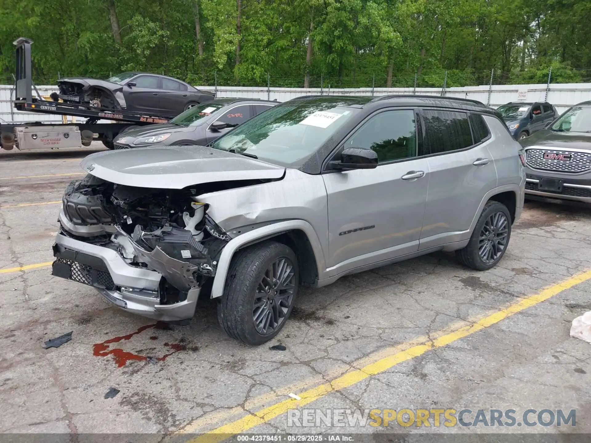 2 Photograph of a damaged car 3C4NJDCB0NT108670 JEEP COMPASS 2022