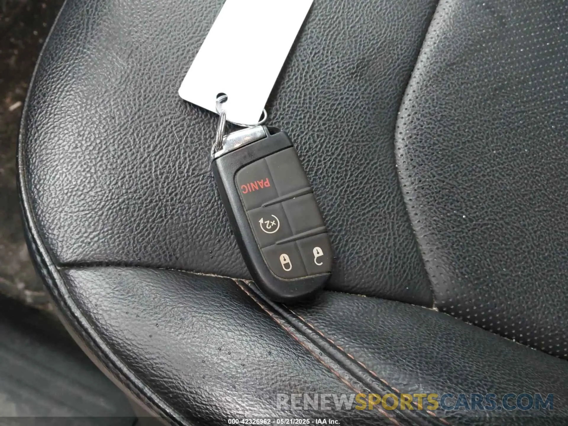 11 Photograph of a damaged car 3C4NJDCB0NT132239 JEEP COMPASS 2022
