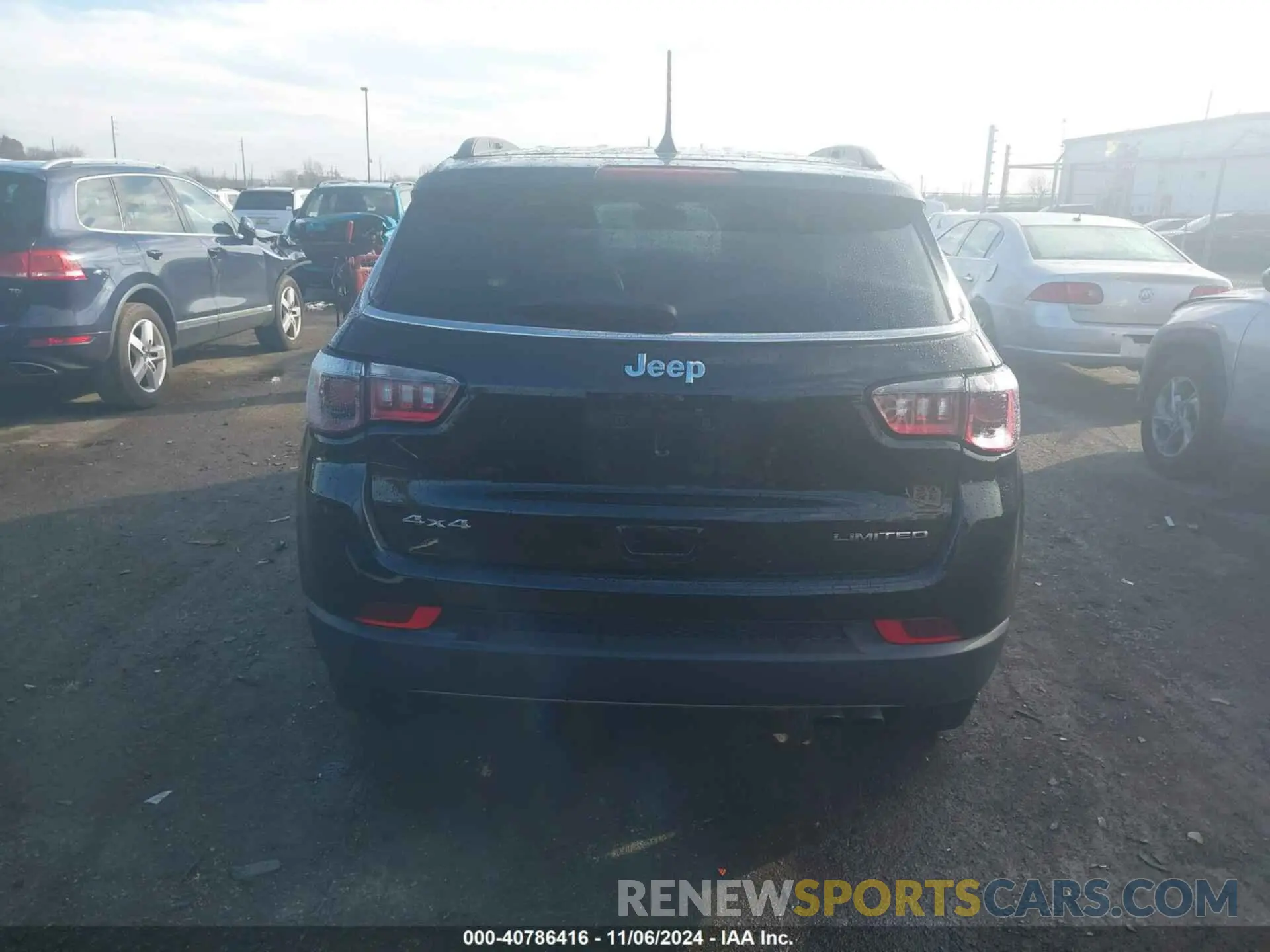 17 Photograph of a damaged car 3C4NJDCB0NT197513 JEEP COMPASS 2022