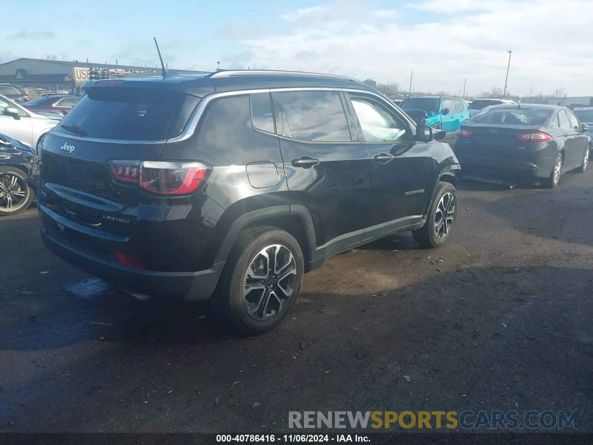 4 Photograph of a damaged car 3C4NJDCB0NT197513 JEEP COMPASS 2022