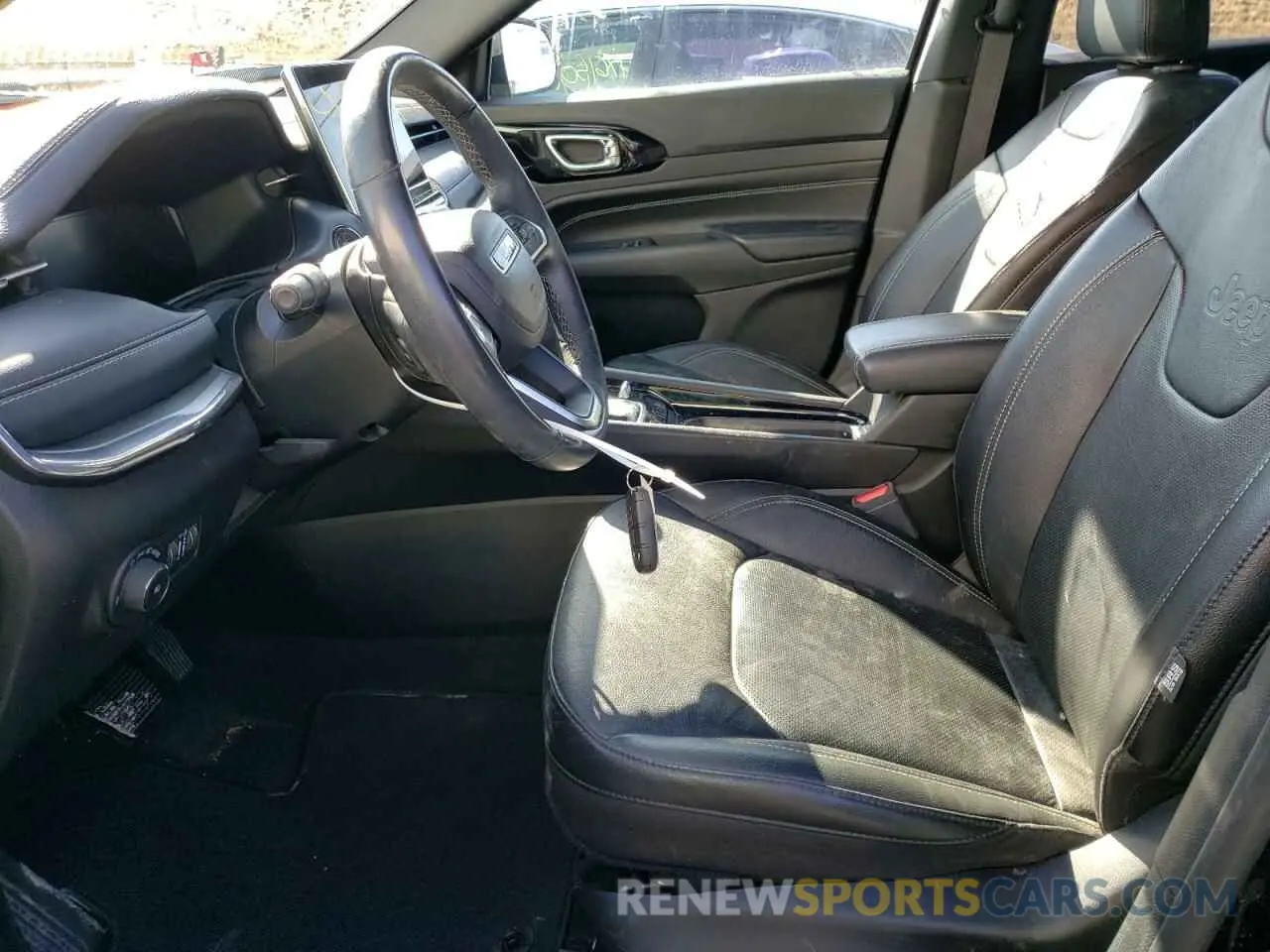 7 Photograph of a damaged car 3C4NJDCB0NT212804 JEEP COMPASS 2022