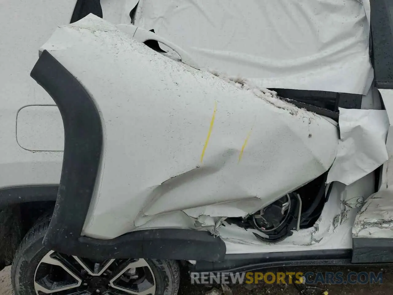 12 Photograph of a damaged car 3C4NJDCB1NT111240 JEEP COMPASS 2022