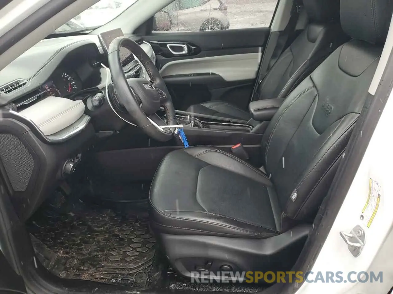 7 Photograph of a damaged car 3C4NJDCB1NT111240 JEEP COMPASS 2022
