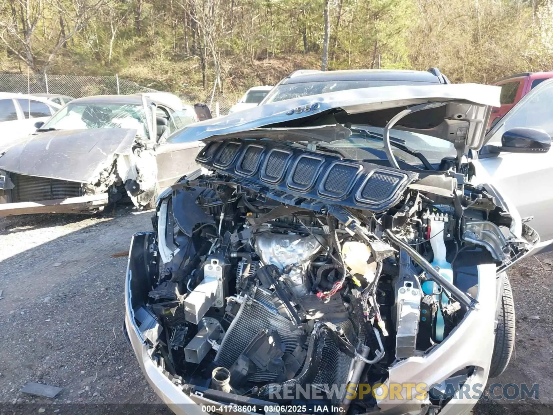 10 Photograph of a damaged car 3C4NJDCB1NT207305 JEEP COMPASS 2022