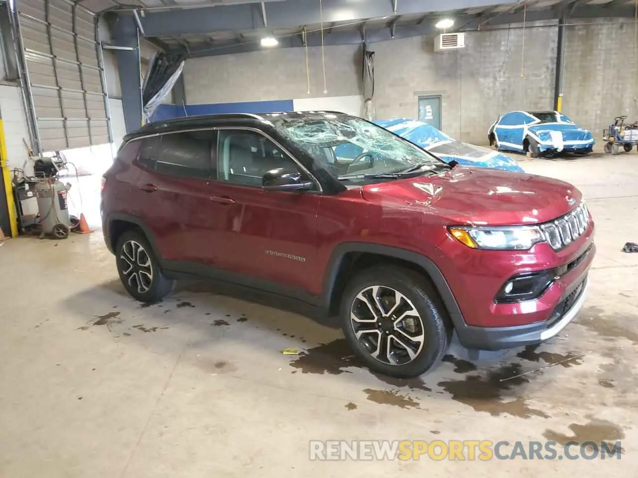 4 Photograph of a damaged car 3C4NJDCB1NT226128 JEEP COMPASS 2022