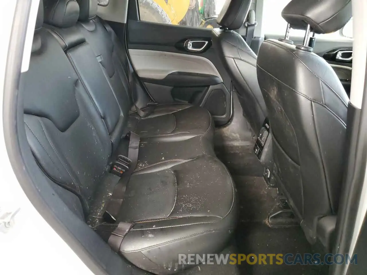 11 Photograph of a damaged car 3C4NJDCB2NT114678 JEEP COMPASS 2022