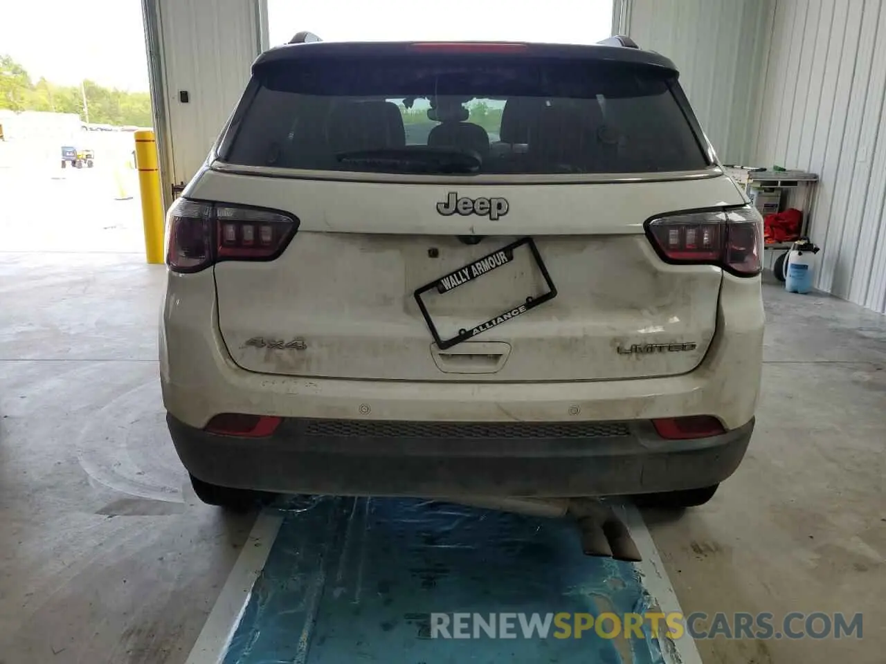 6 Photograph of a damaged car 3C4NJDCB2NT114678 JEEP COMPASS 2022