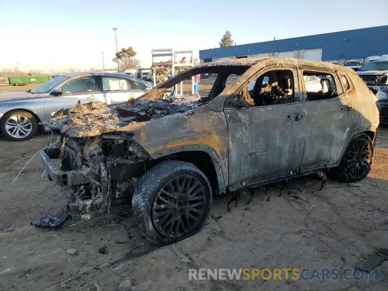 1 Photograph of a damaged car 3C4NJDCB3NT112101 JEEP COMPASS 2022