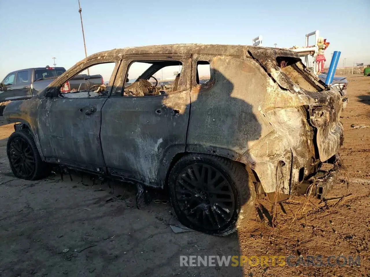 2 Photograph of a damaged car 3C4NJDCB3NT112101 JEEP COMPASS 2022